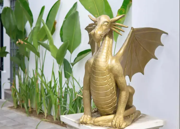 ベッド・アンド・ブレックファスト Grand In Khaleesi スミニャック